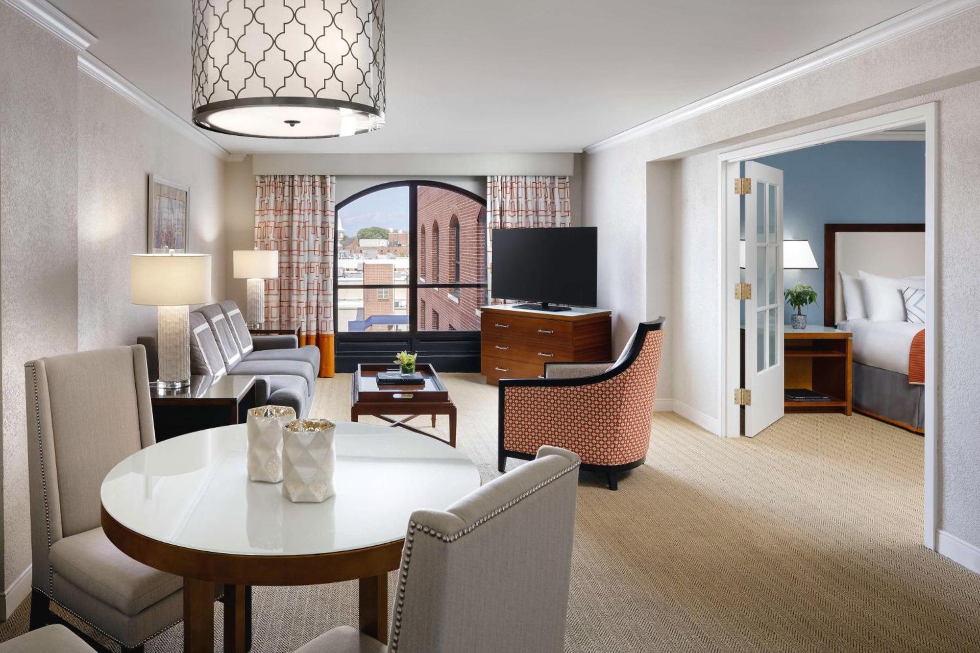 Graduate By Hilton Annapolis Hotel Exterior photo